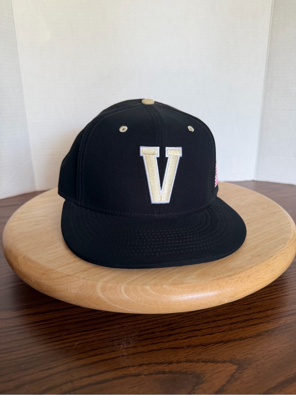 Vanderbilt Commodores Nike True Dri-FIT Fitted Hat 7 1/2 Black NCAA USA Flag